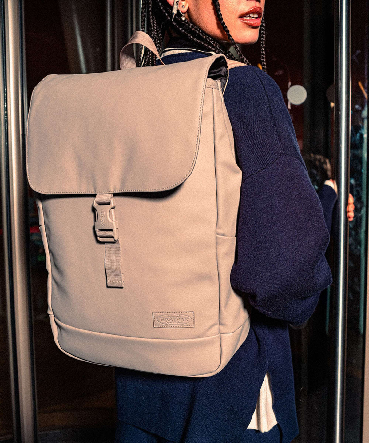 Eastpak Yarin Cnnct F Backpack matte sand