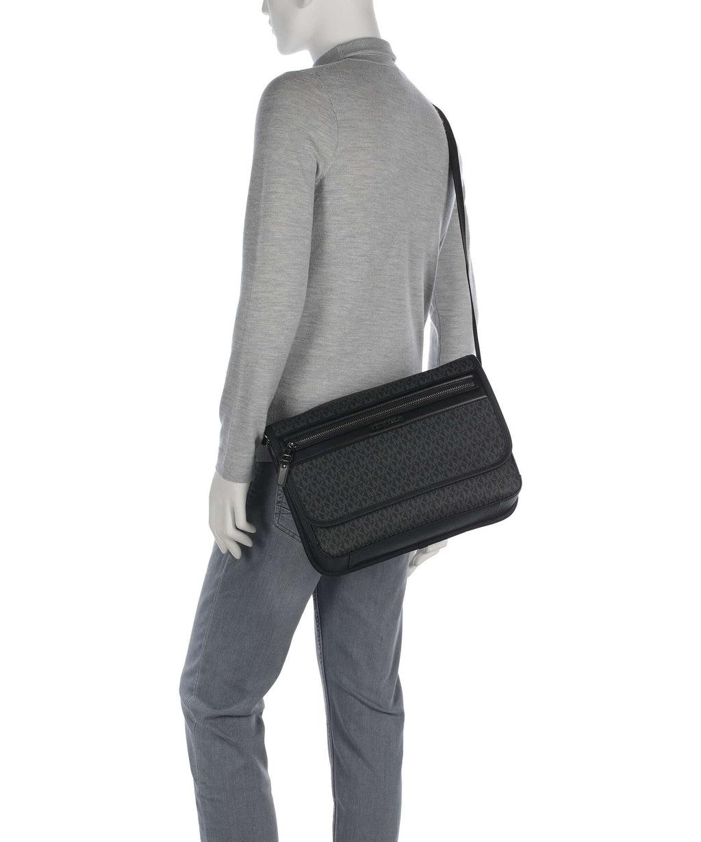Michael Kors Jet Set Messenger bag black