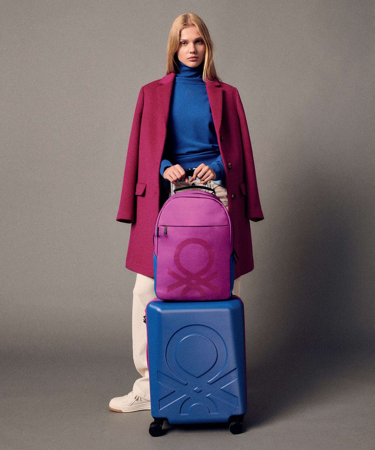 Delsey Paris x United Colors of Benetton Fabrica Spinner (4 wheels) blue