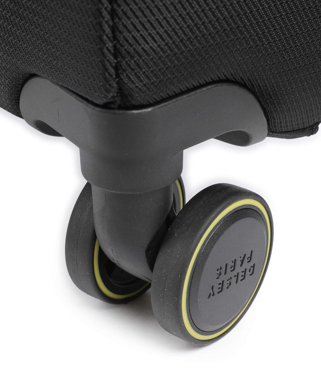 Delsey Paris Montmartre Air 3.0 Slim Spinner (4 wheels) black