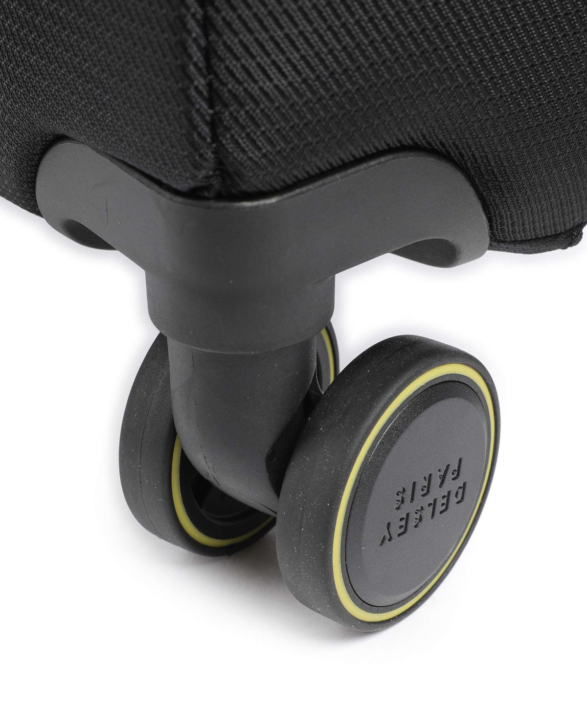 Delsey Paris Montmartre Air 3.0 Slim Spinner (4 wheels) black