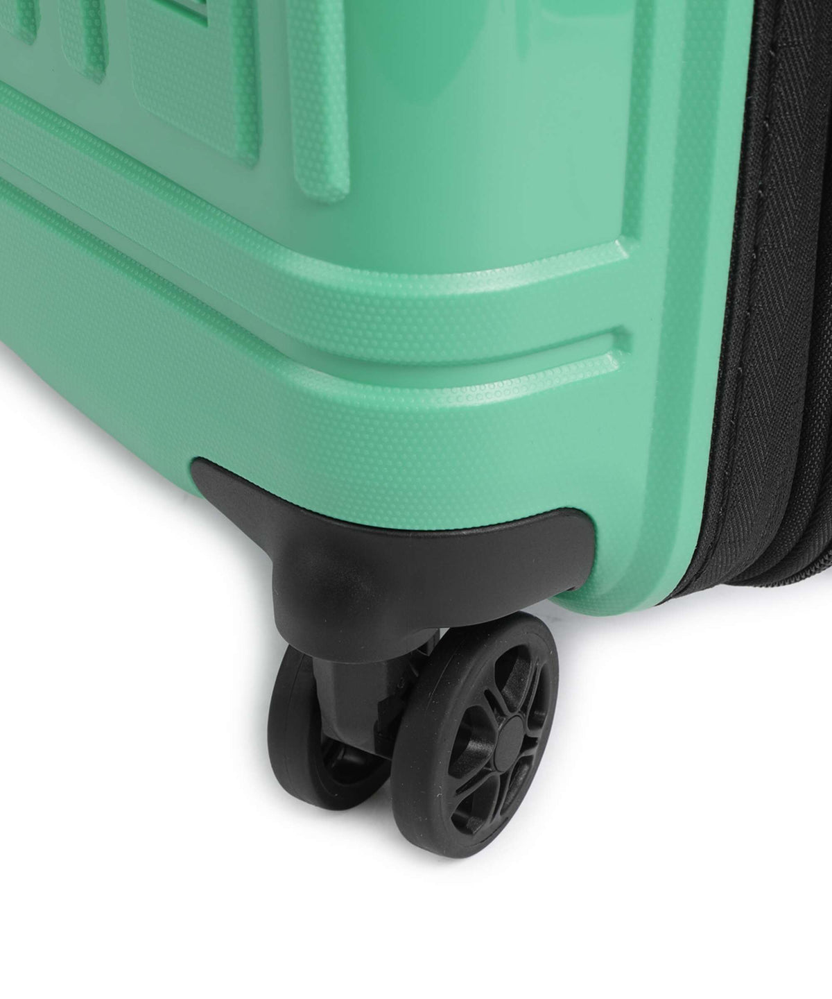 Delsey Paris Lutece Se Slim Spinner (4 wheels) mint