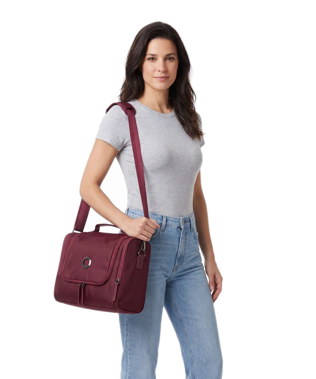 Delsey Paris Victoire Beauty case burgundy