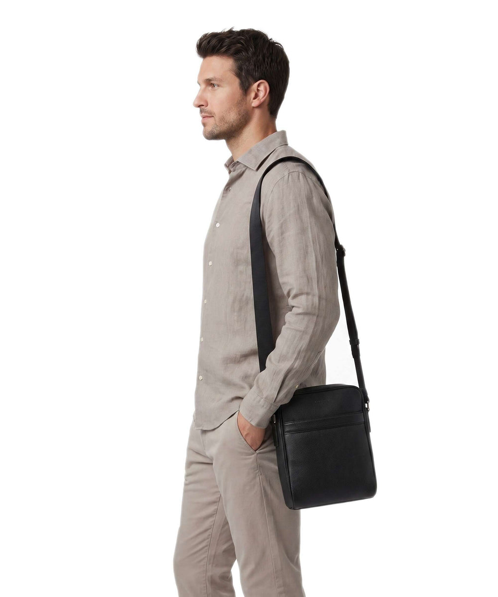 Le Tanneur Charles Crossbody bag noir