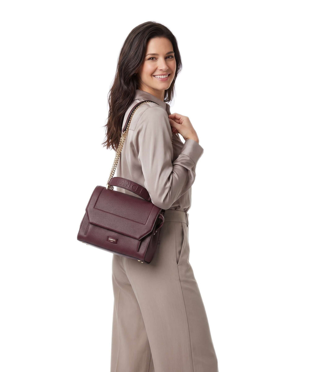 Lancel Ninon M Shoulder bag cassis