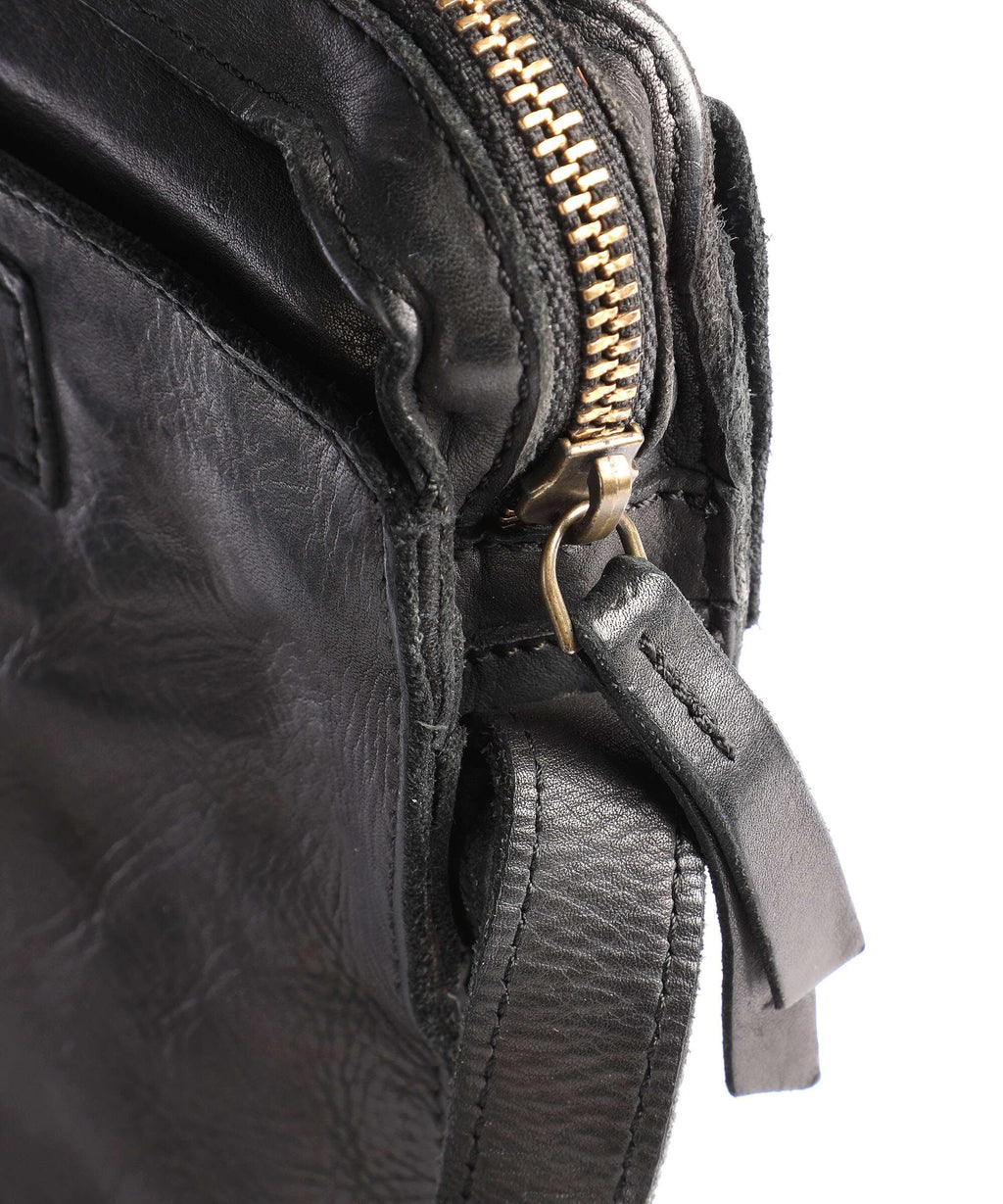 Harold's Submarine Crossbody bag black