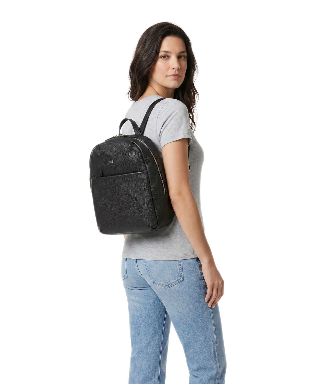 Braun Büffel Hanna Backpack schwarz