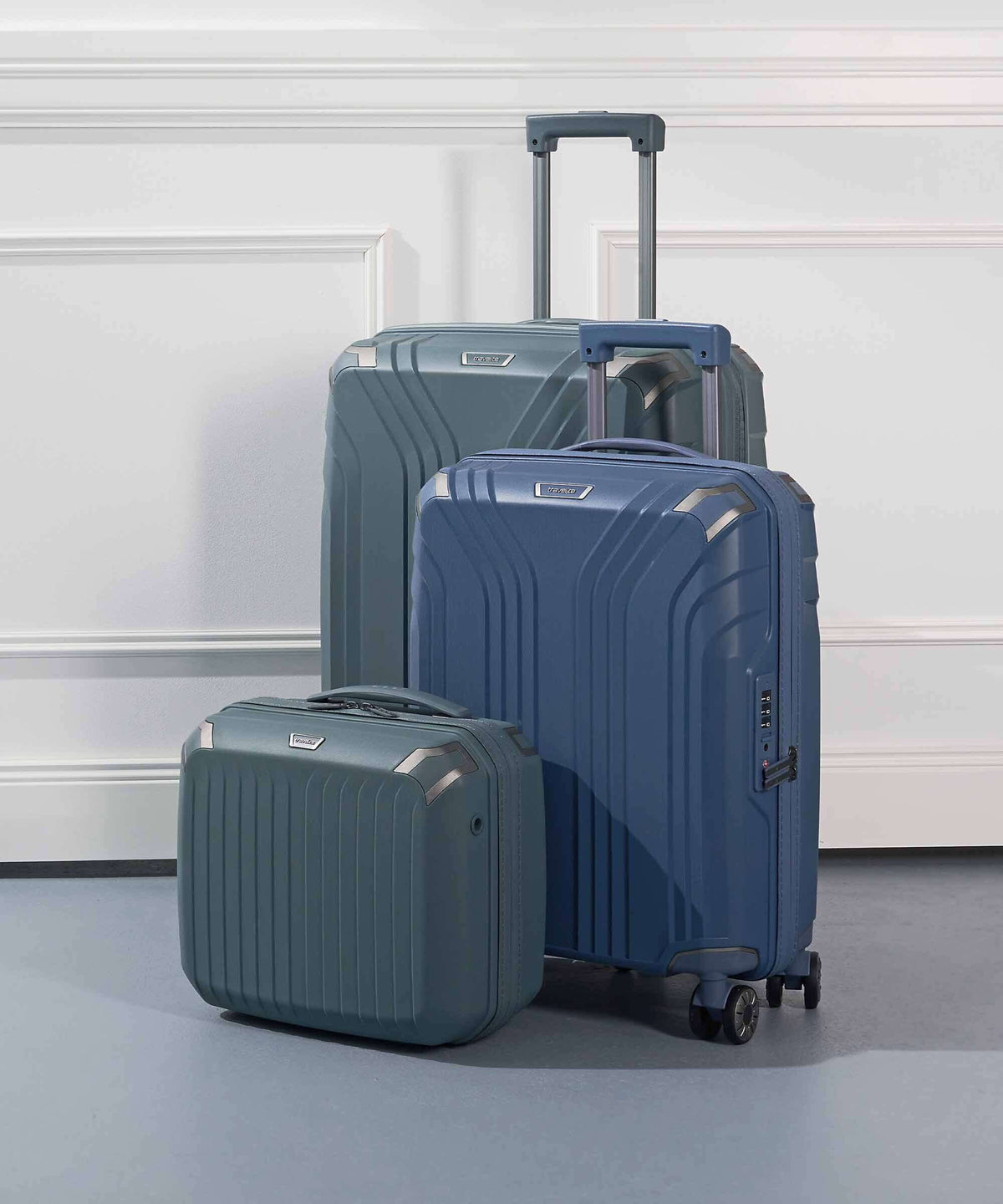 Travelite Elvaa S Spinner (4 wheels) taubenblau