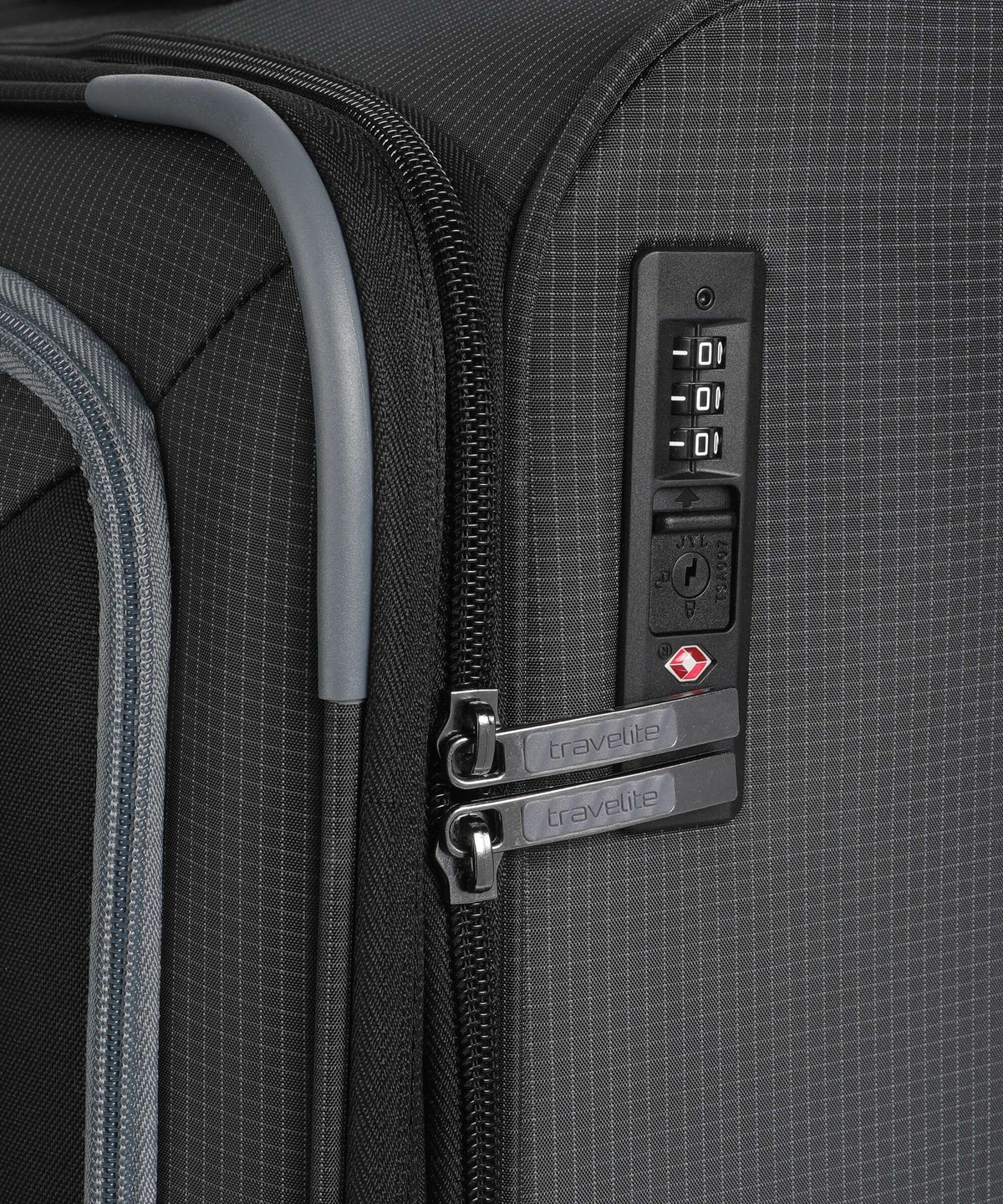 Travelite Corsiica Spinner (4 wheels) black