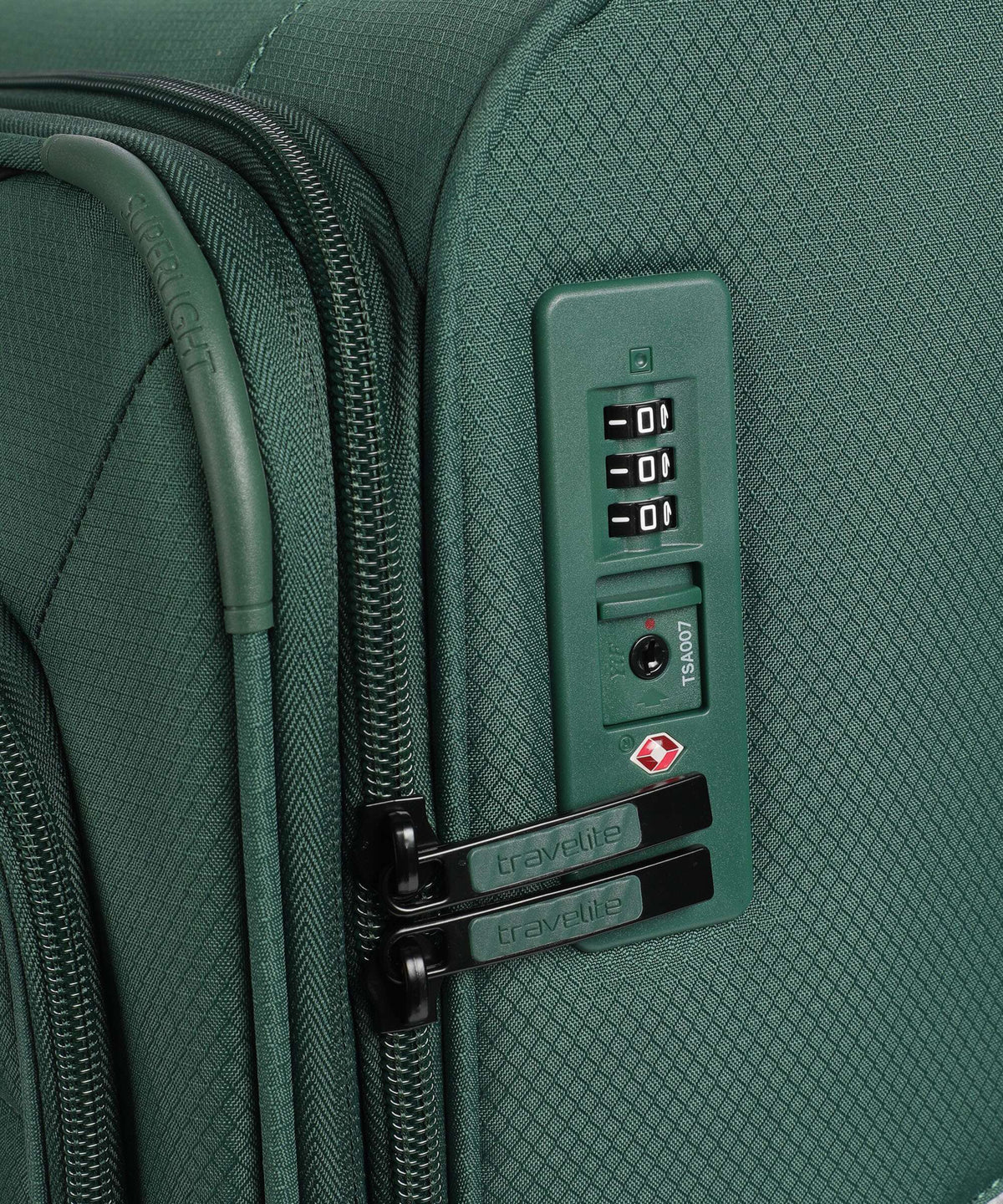 Travelite Skaii Spinner (4 wheels) green