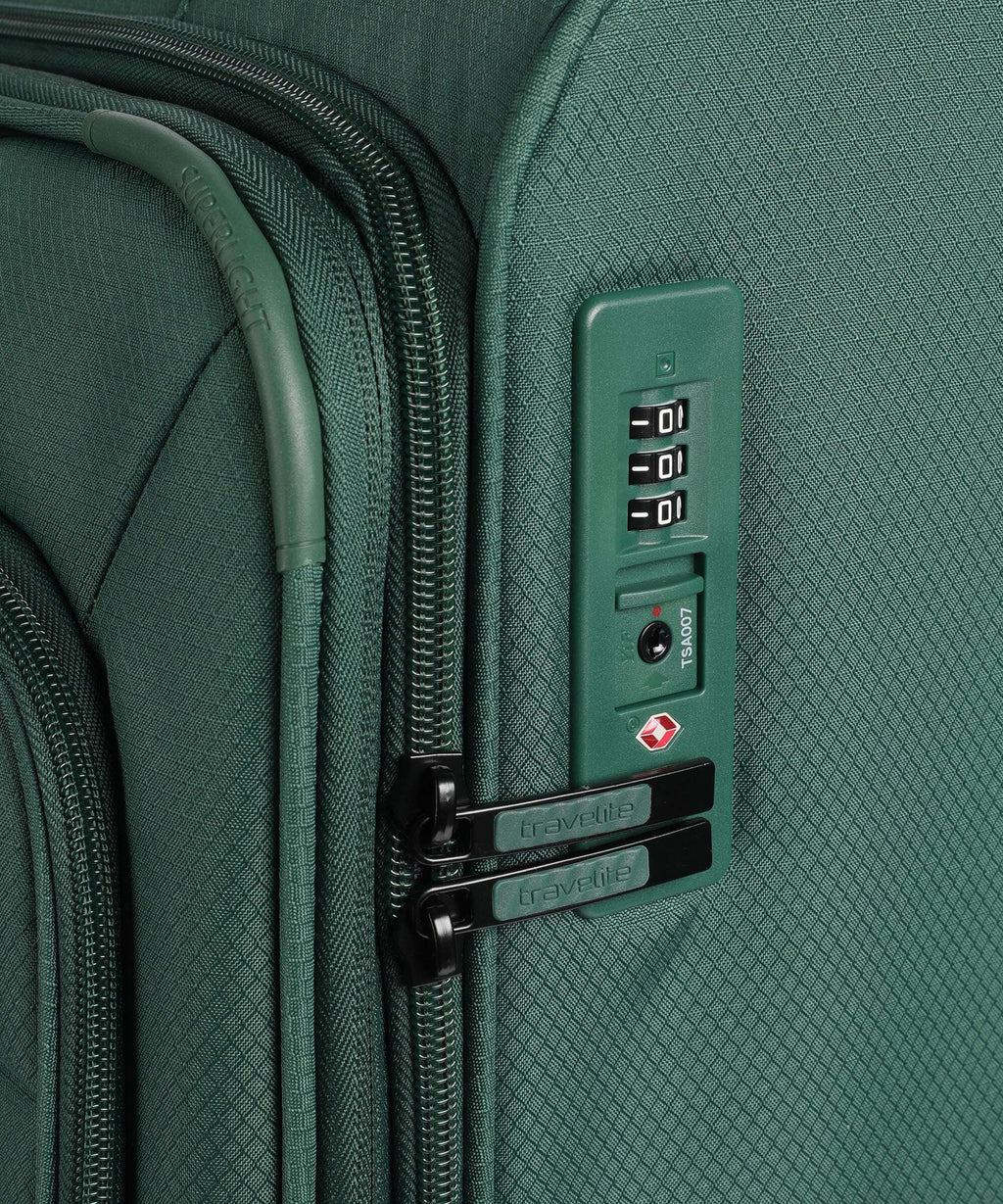 Travelite Skaii Spinner (4 wheels) green