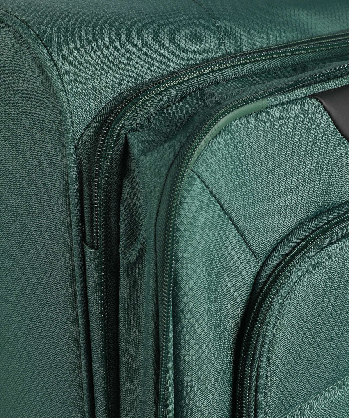 Travelite Skaii Spinner (4 wheels) green