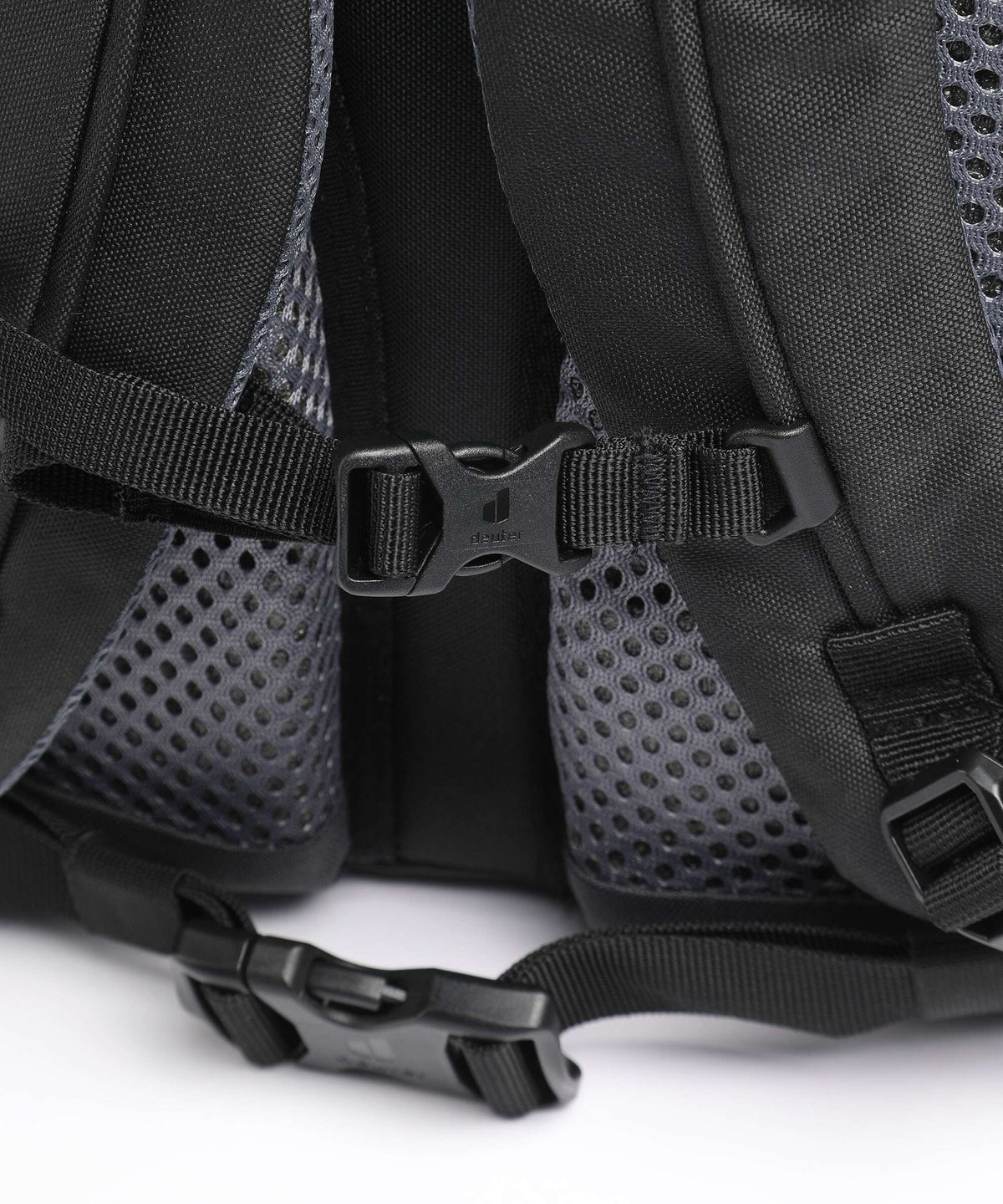 Deuter Gigant Hiking backpack black
