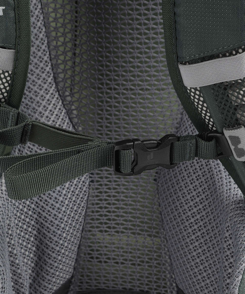 Deuter Futura 23 Hiking backpack grove/ivy