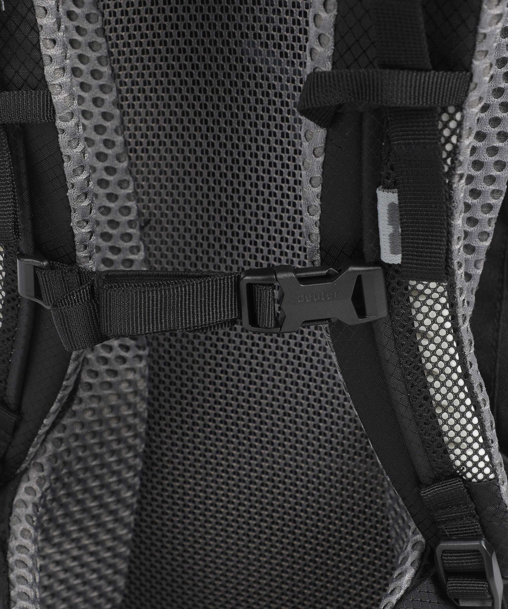 Deuter Futura 30 SL Hiking backpack black