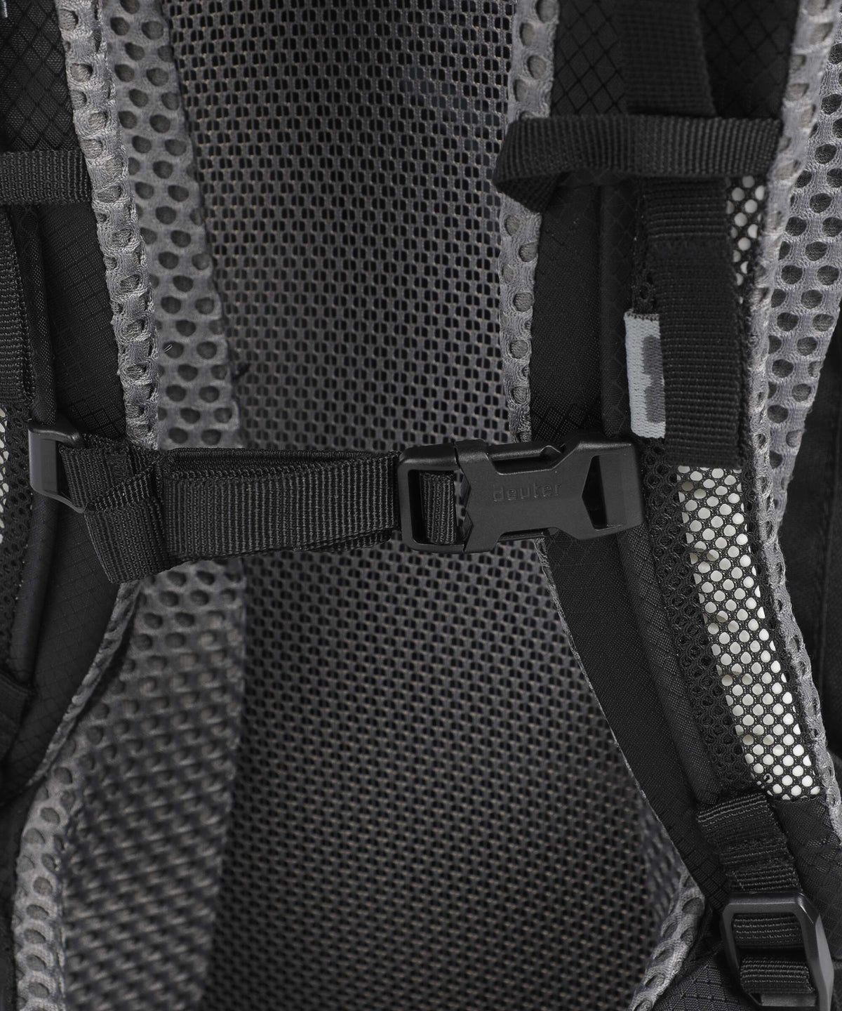 Deuter Futura 30 SL Hiking backpack black
