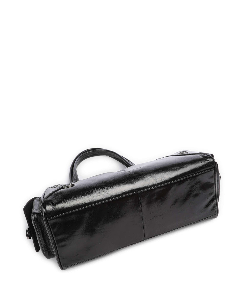 Liebeskind Nika Lack Distressed M Shoulder bag black