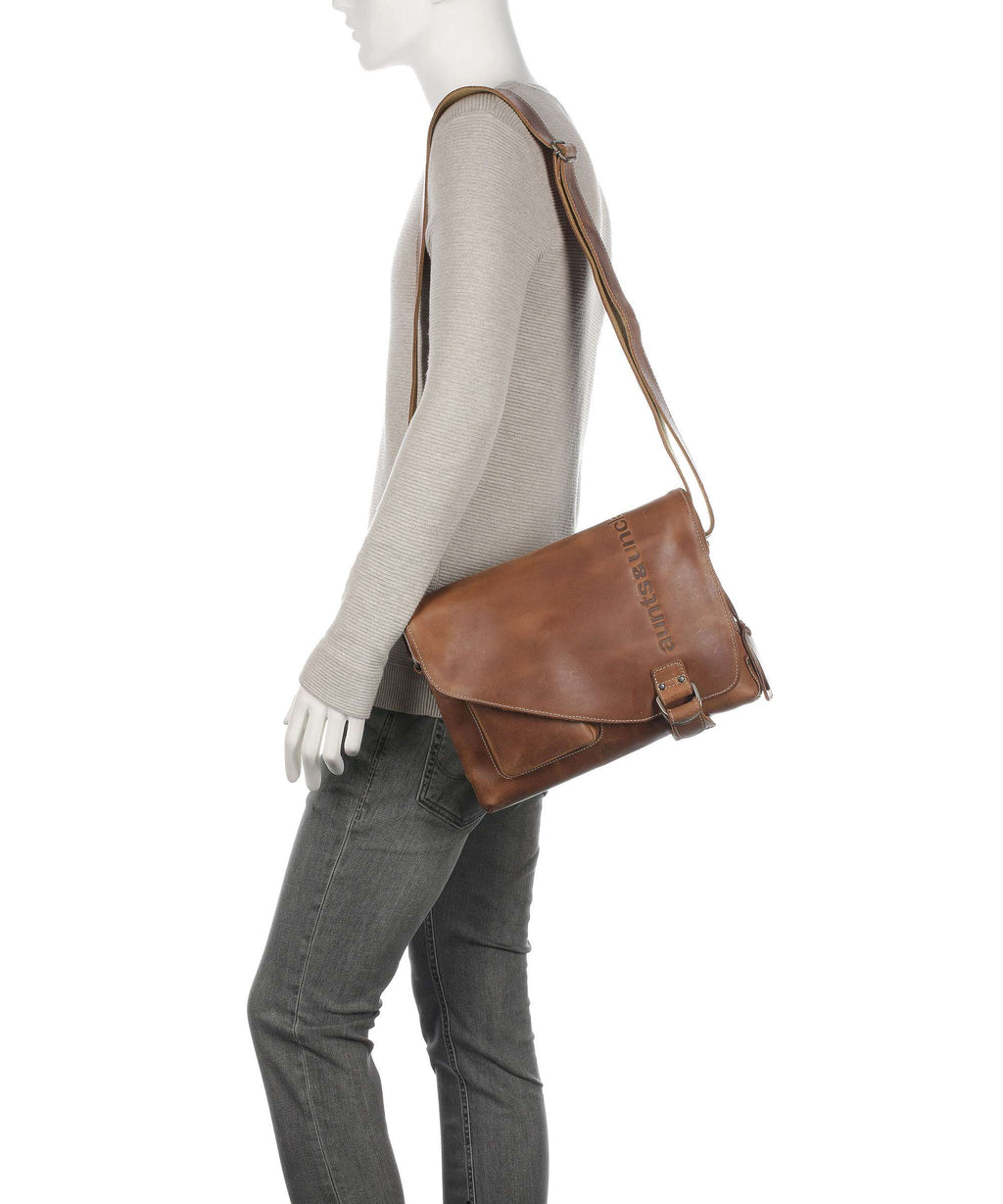 Aunts & Uncles Hunter Judd Messenger bag vintage tan