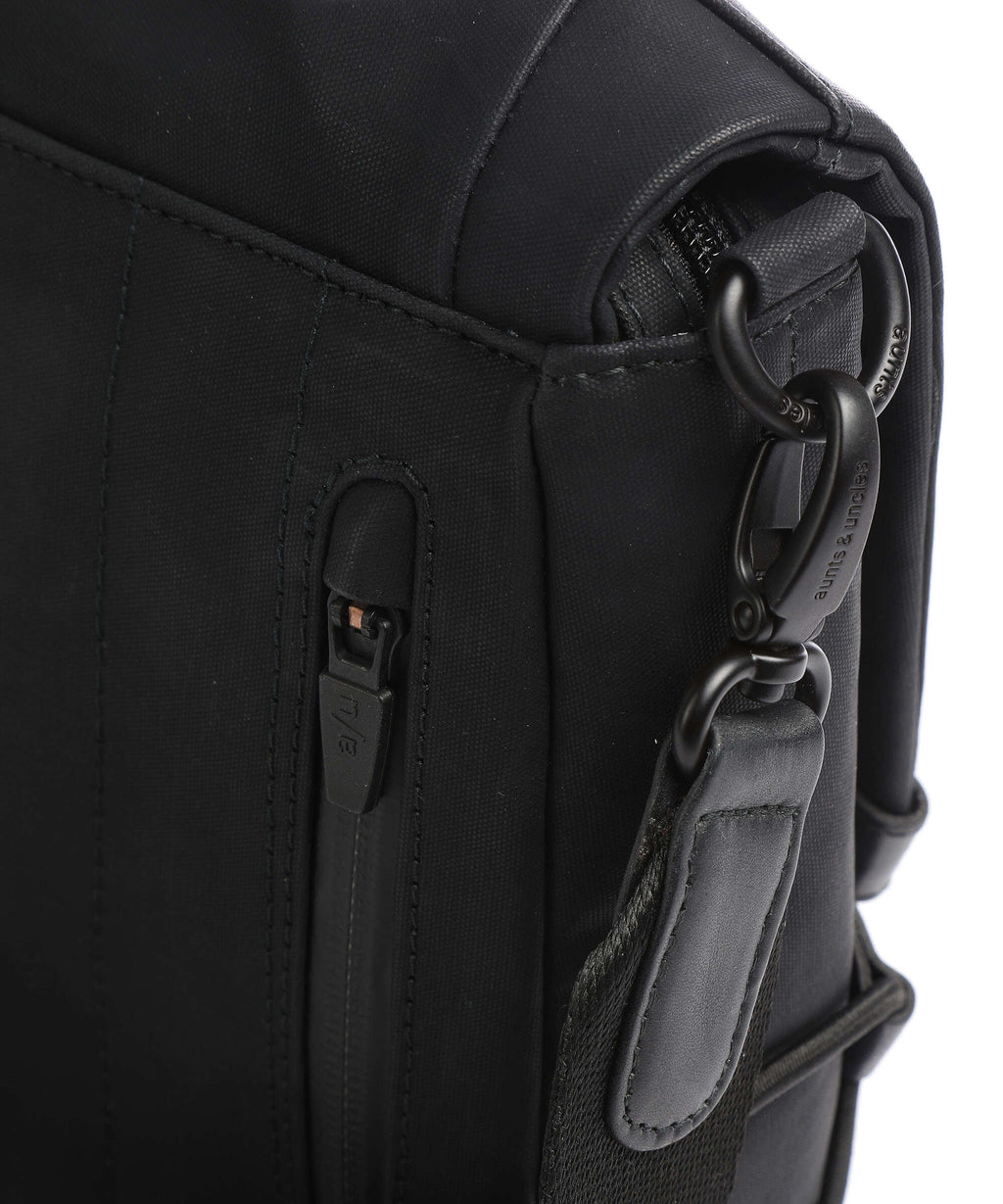 Aunts & Uncles Japan Sendai Messenger bag black