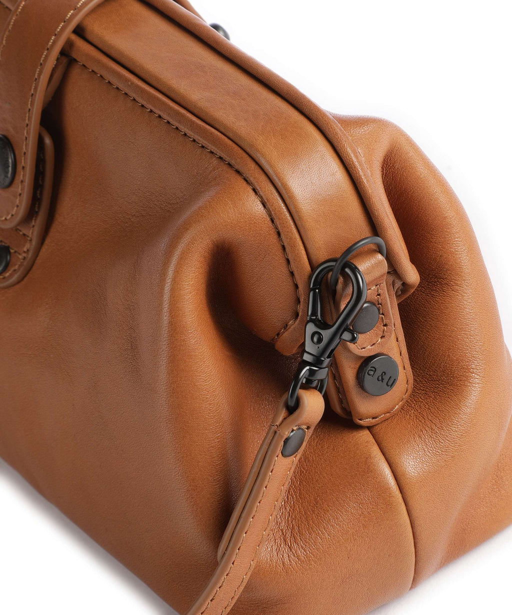 Aunts & Uncles Grandma's Luxury Club Mrs. Eclair Crossbody bag caramel