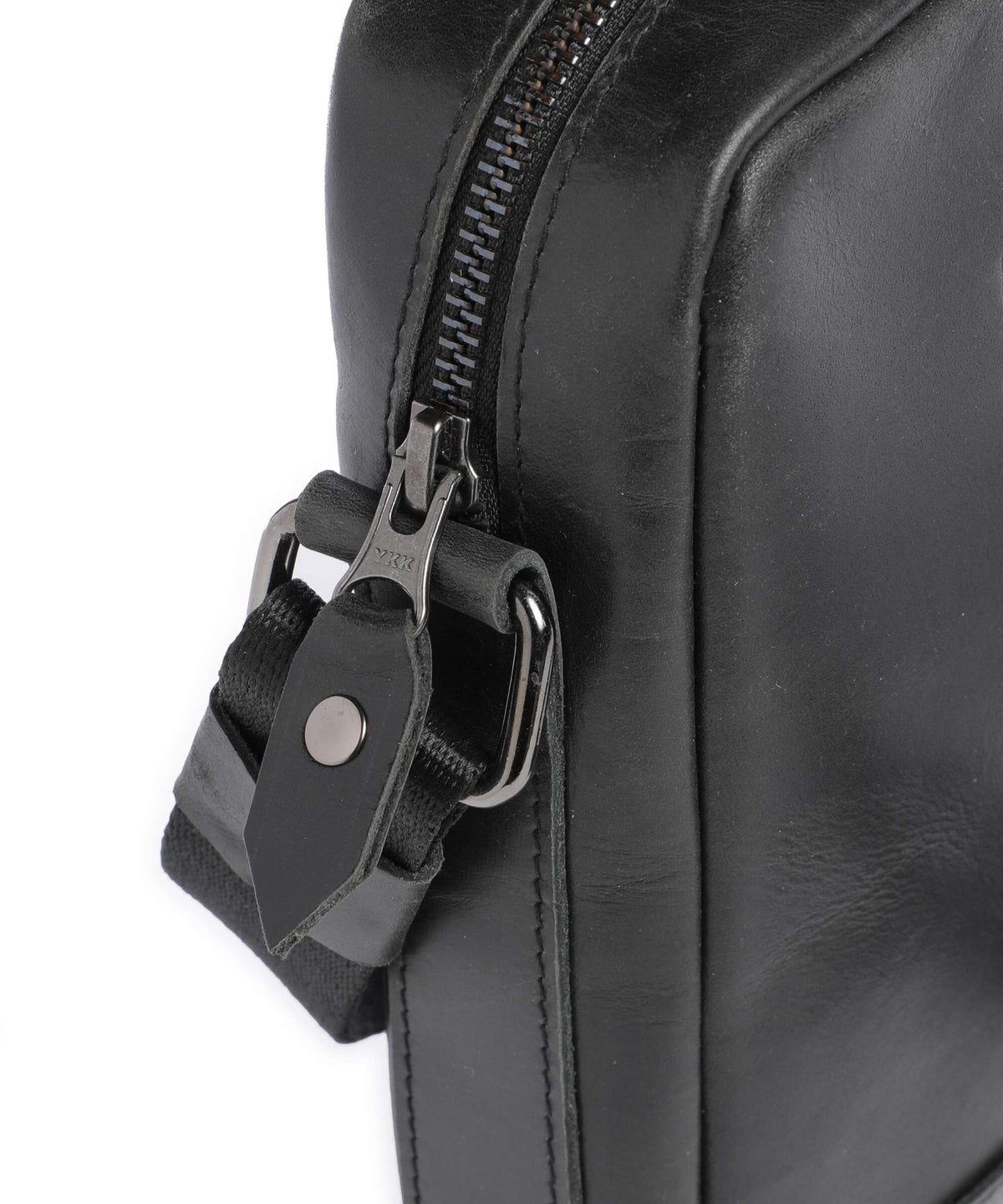 Buckle & Seam Crazy Horse Runner Crossbody bag black