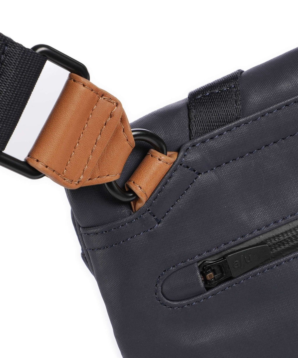 Aunts & Uncles Japan Yao Crossbody bag night blue