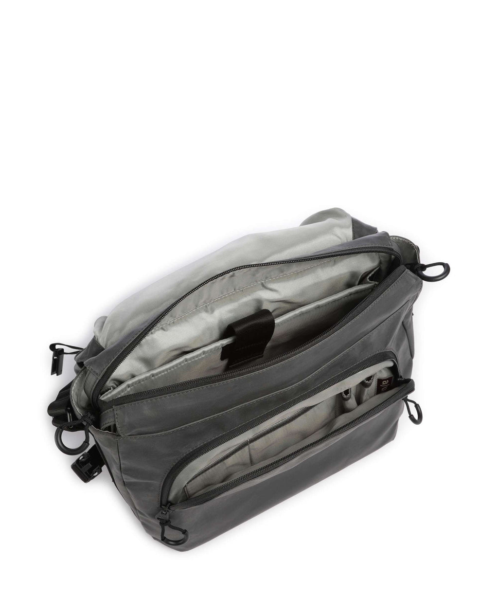 Aunts & Uncles Japan Yamakuni Messenger bag volcanic ash