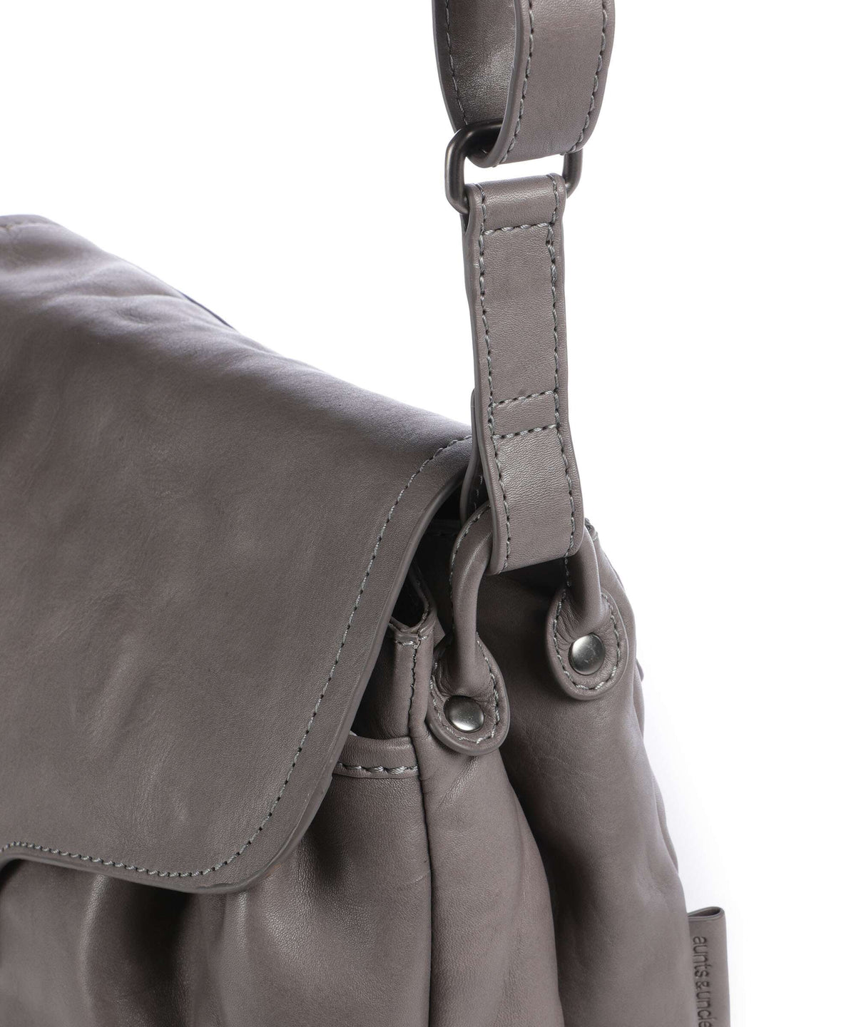 Aunts & Uncles Grandma's Luxury Club Mrs. Pineapple Pie Crossbody bag oyster grey