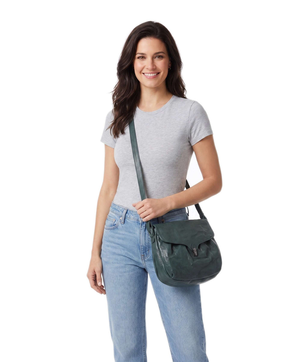 Aunts & Uncles Grandma's Luxury Club Mrs. Pineapple Pie Crossbody bag green jewel