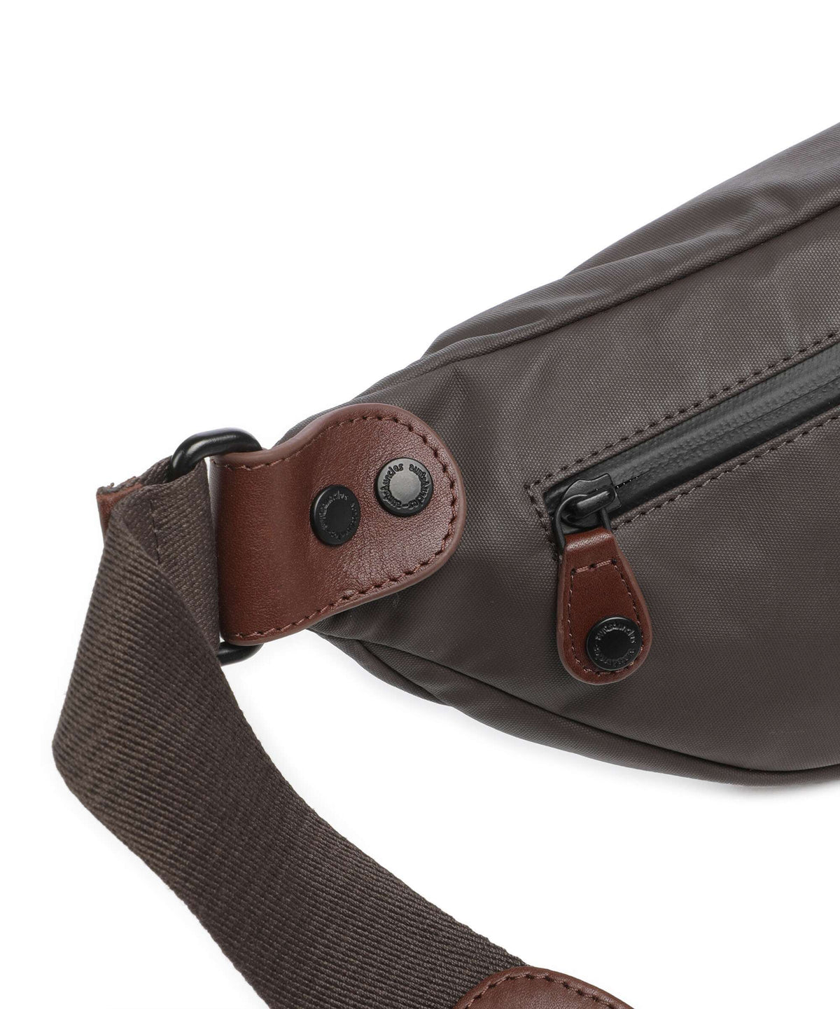 Aunts & Uncles Japan Ichikawa Belt bag ground coffee