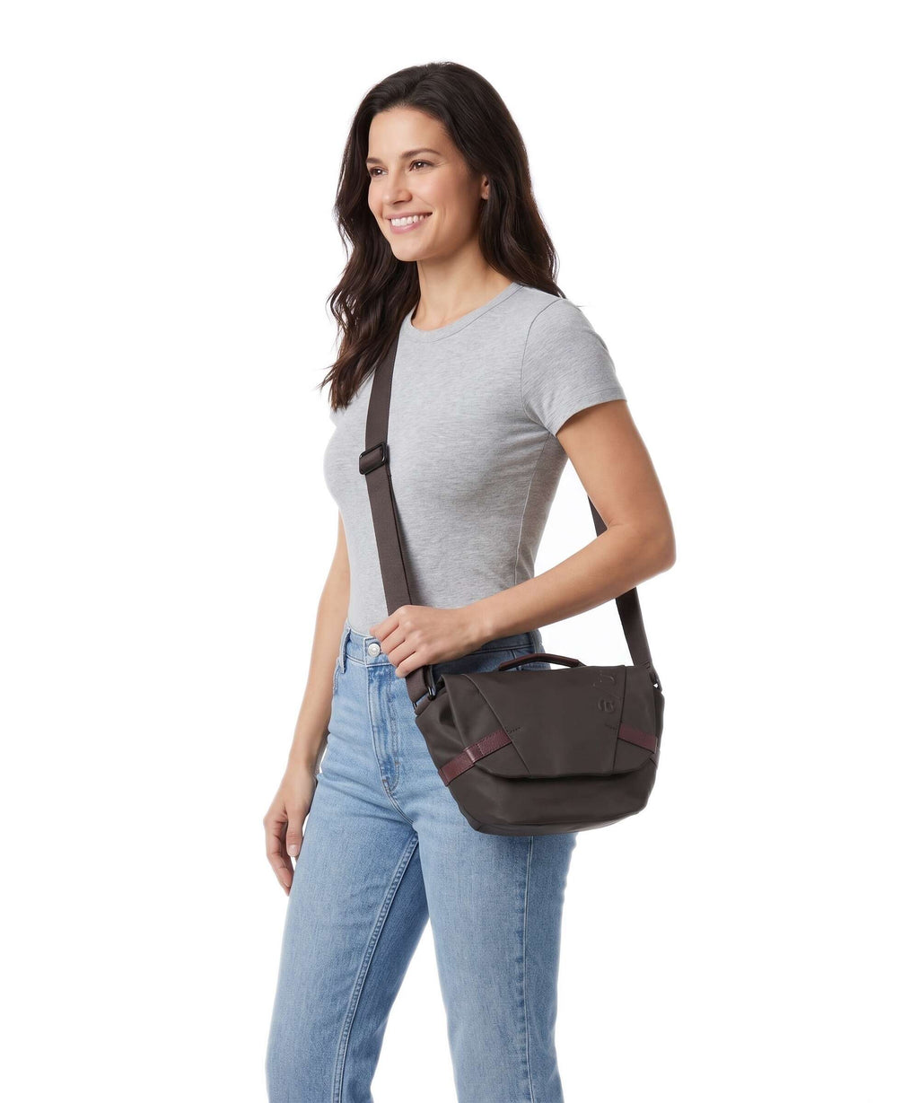 Aunts & Uncles Japan Kazo Crossbody bag ground coffee