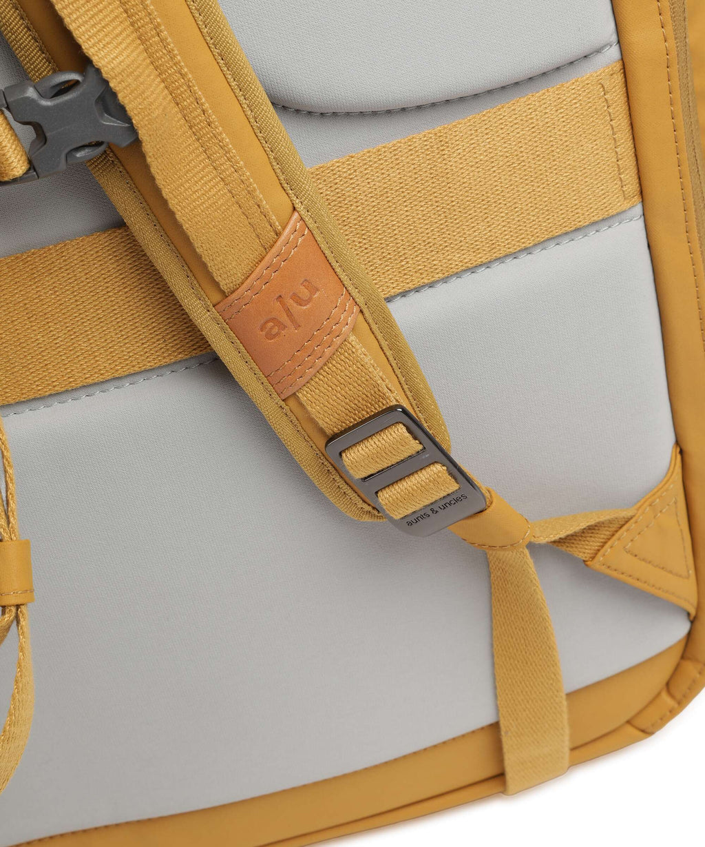 Aunts & Uncles Japan RE Yunoko RE Rolltop backpack honey