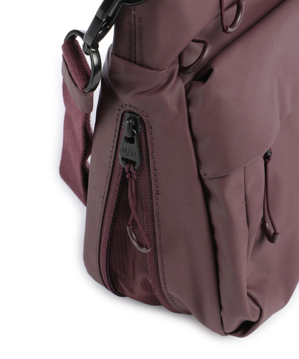 Aunts & Uncles Japan RE lite Nanuki Crossbody bag merlot