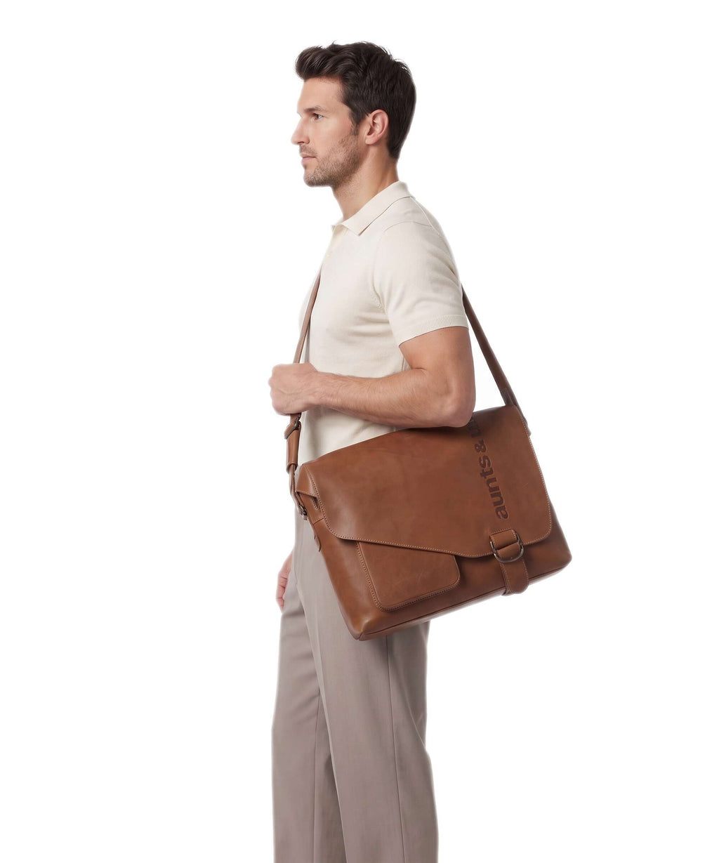 Aunts & Uncles Heritage Big Judd Messenger bag tan