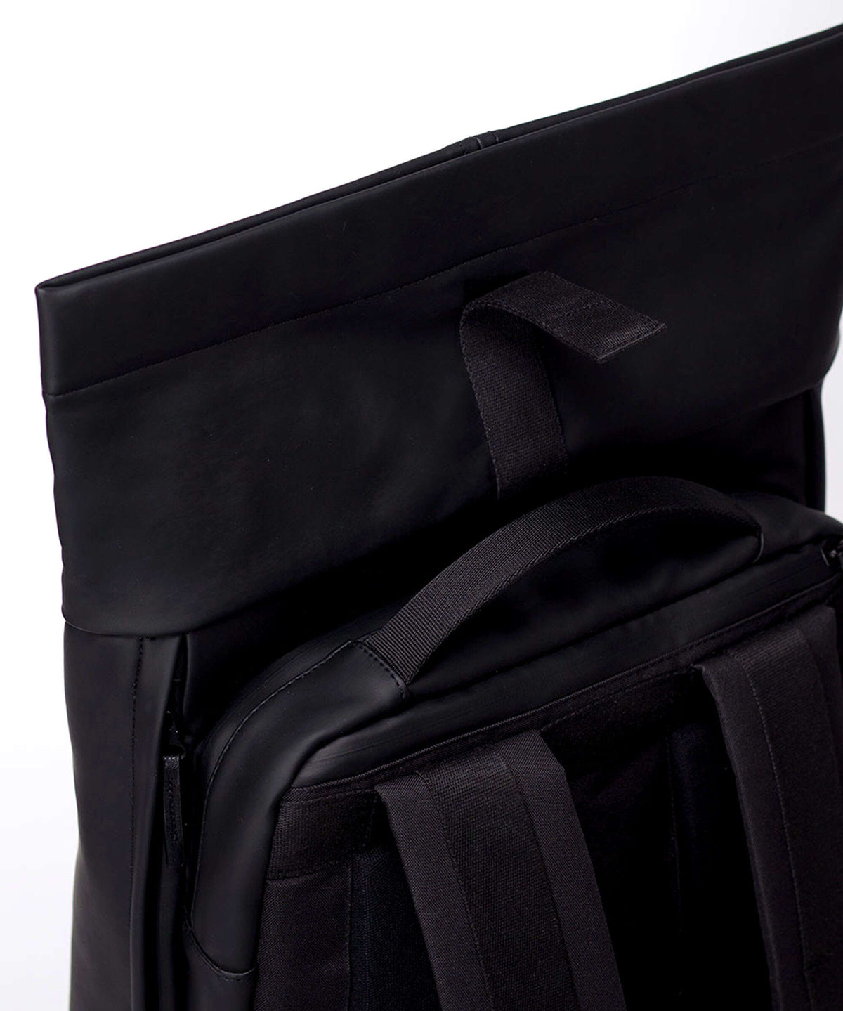 Ucon Acrobatics Lotus Hajo Pro Rolltop backpack black