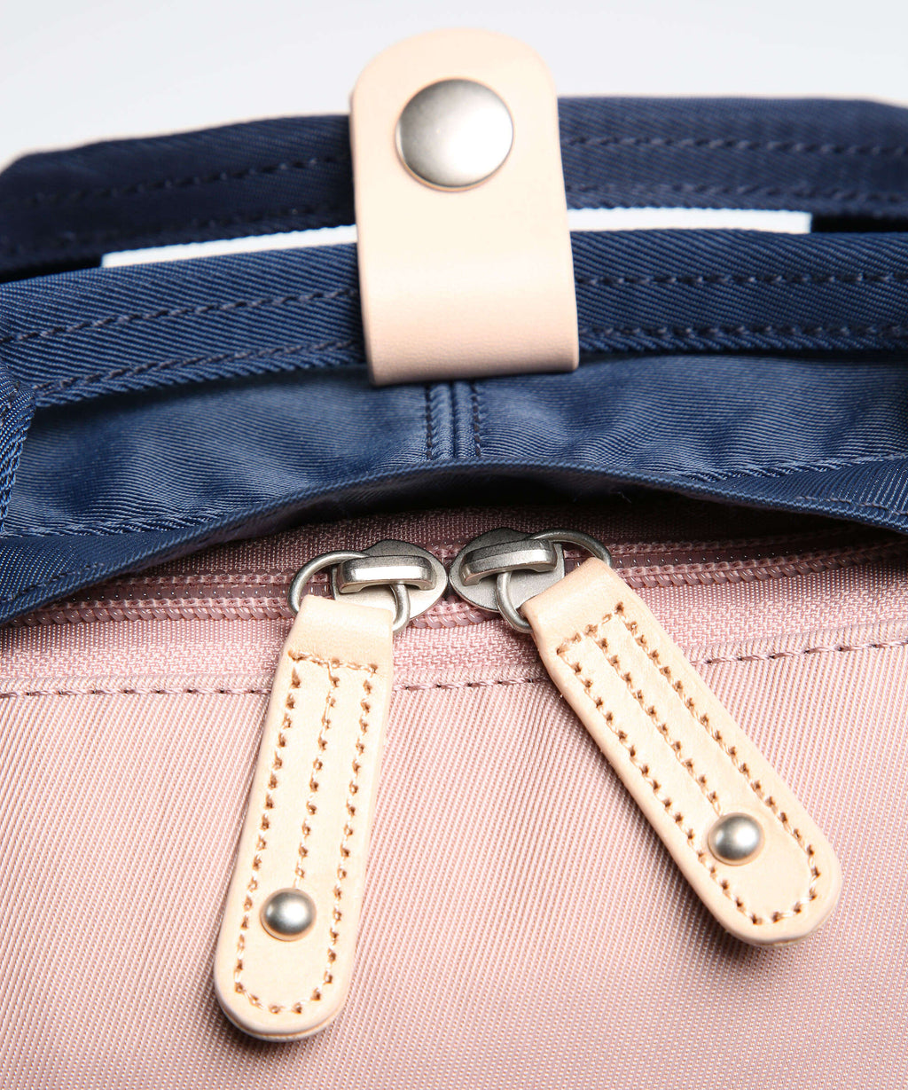 Doughnut Macaroon Backpack light pink/navy