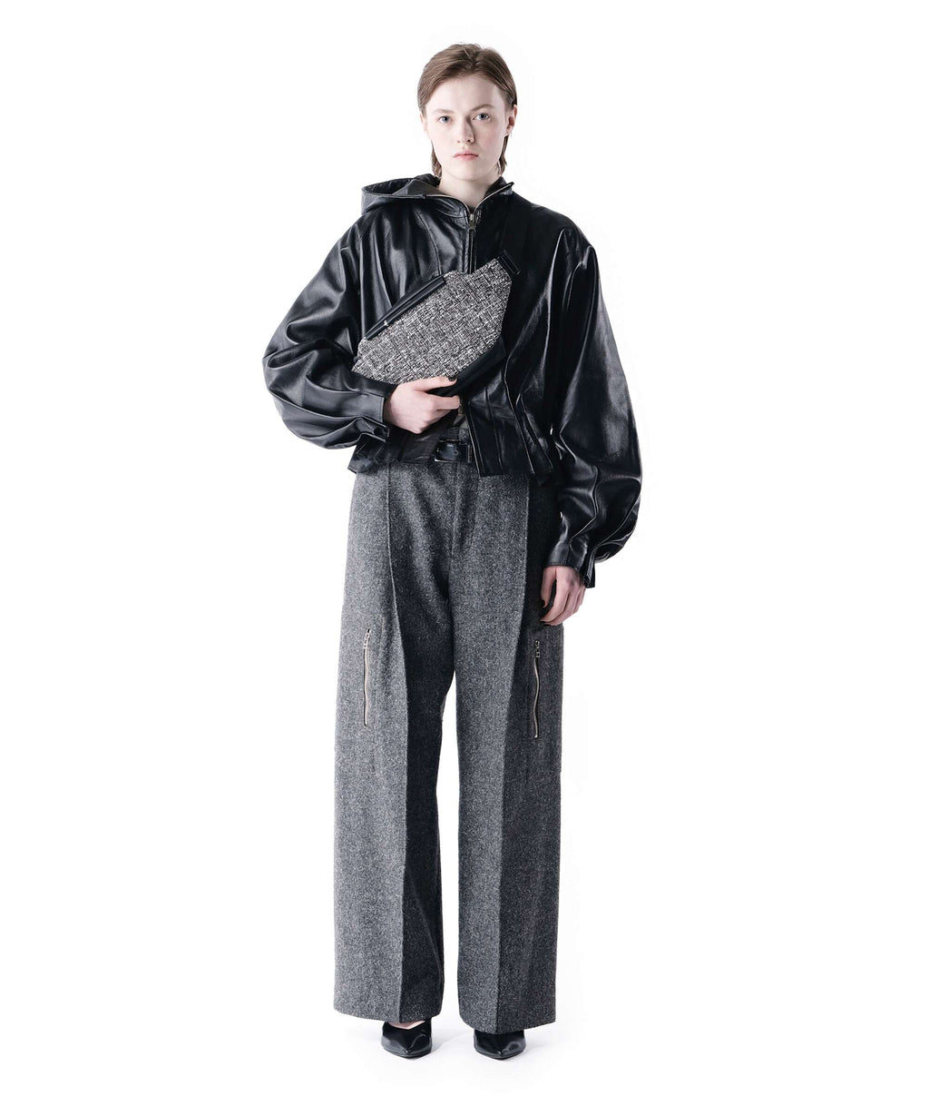 Côte&Ciel Isarau S Sling bag black/cream