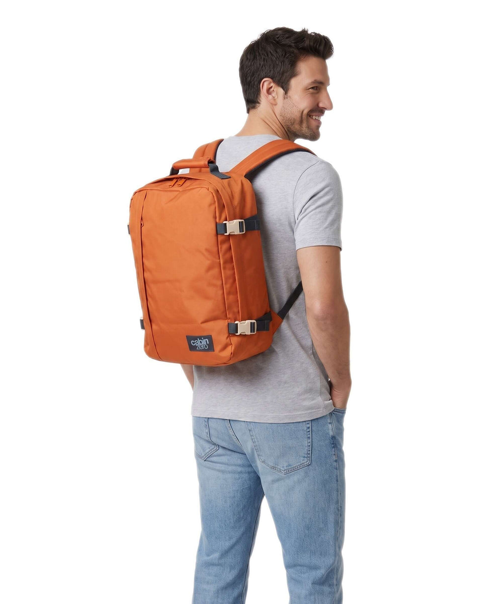 Cabin Zero Classic 36 Travel backpack maple leaf
