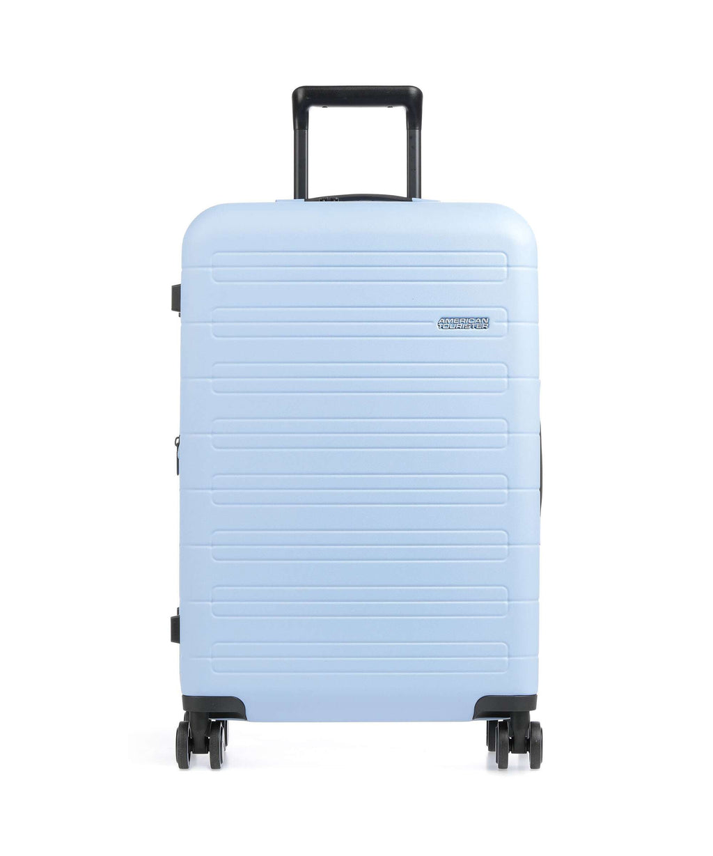 American Tourister Novastream Spinner (4 wheels) pastel blue