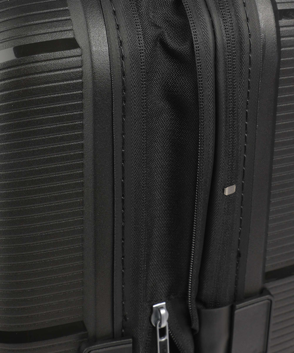 American Tourister Starvibe Spinner (4 wheels) black