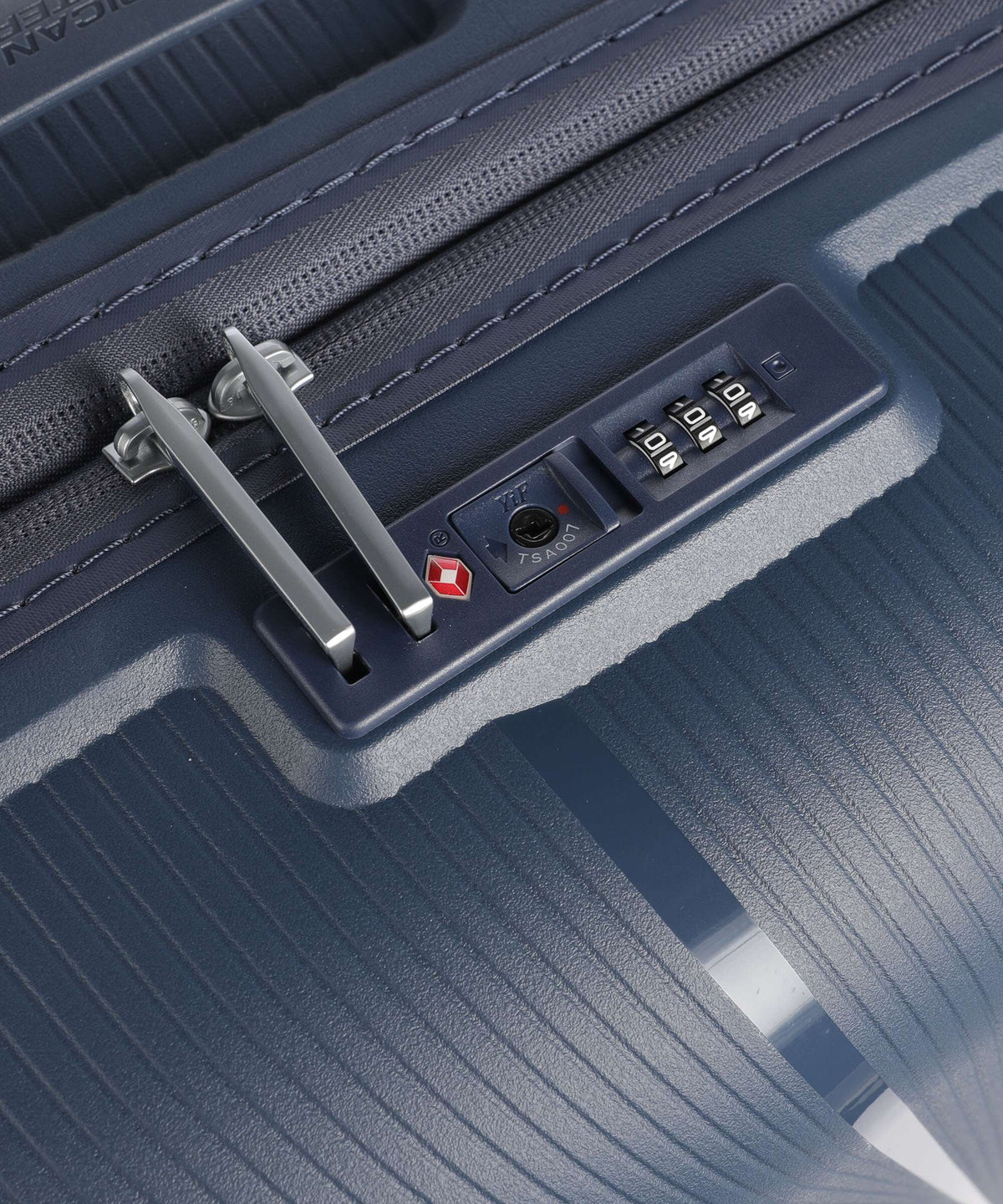 American Tourister Starvibe Spinner (4 wheels) navy