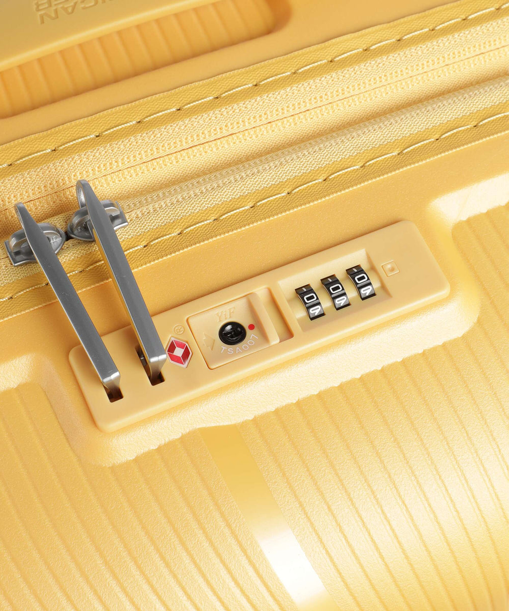 American Tourister Starvibe Spinner (4 wheels) metallic banana