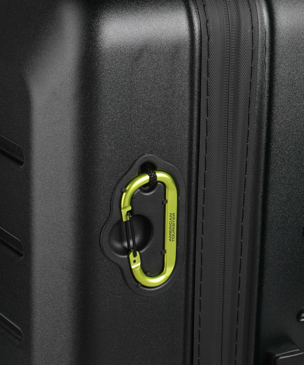 American Tourister Trailon Spinner (4 wheels) black