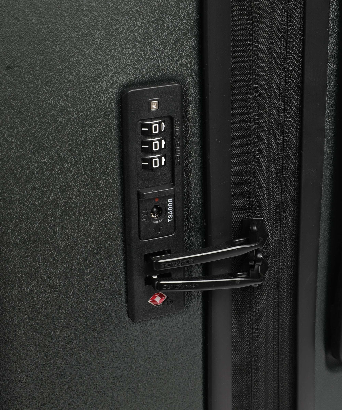 Samsonite Fyrm Spinner (4 wheels) deep green