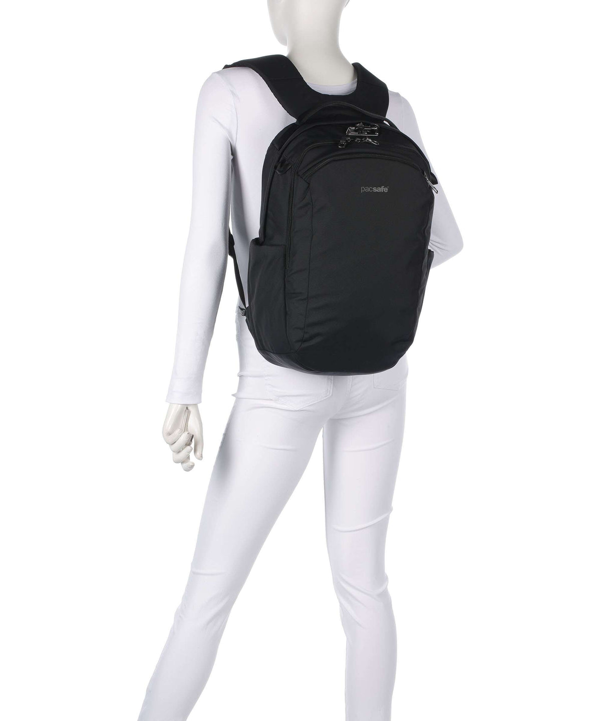 Pacsafe V 26 Backpack jet black