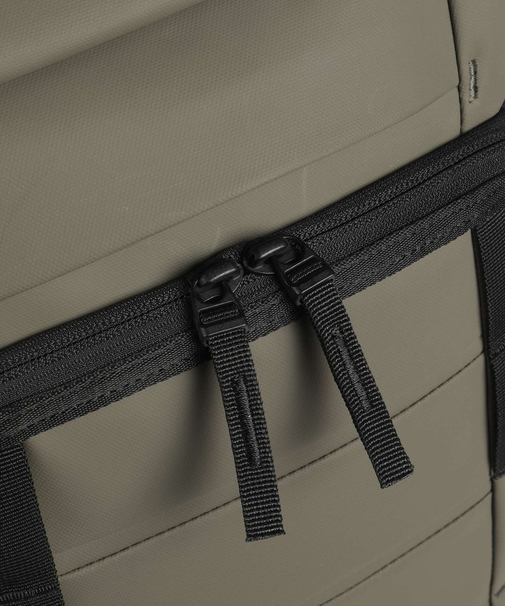Db Hugger 40 Travel bag with wheels forest green