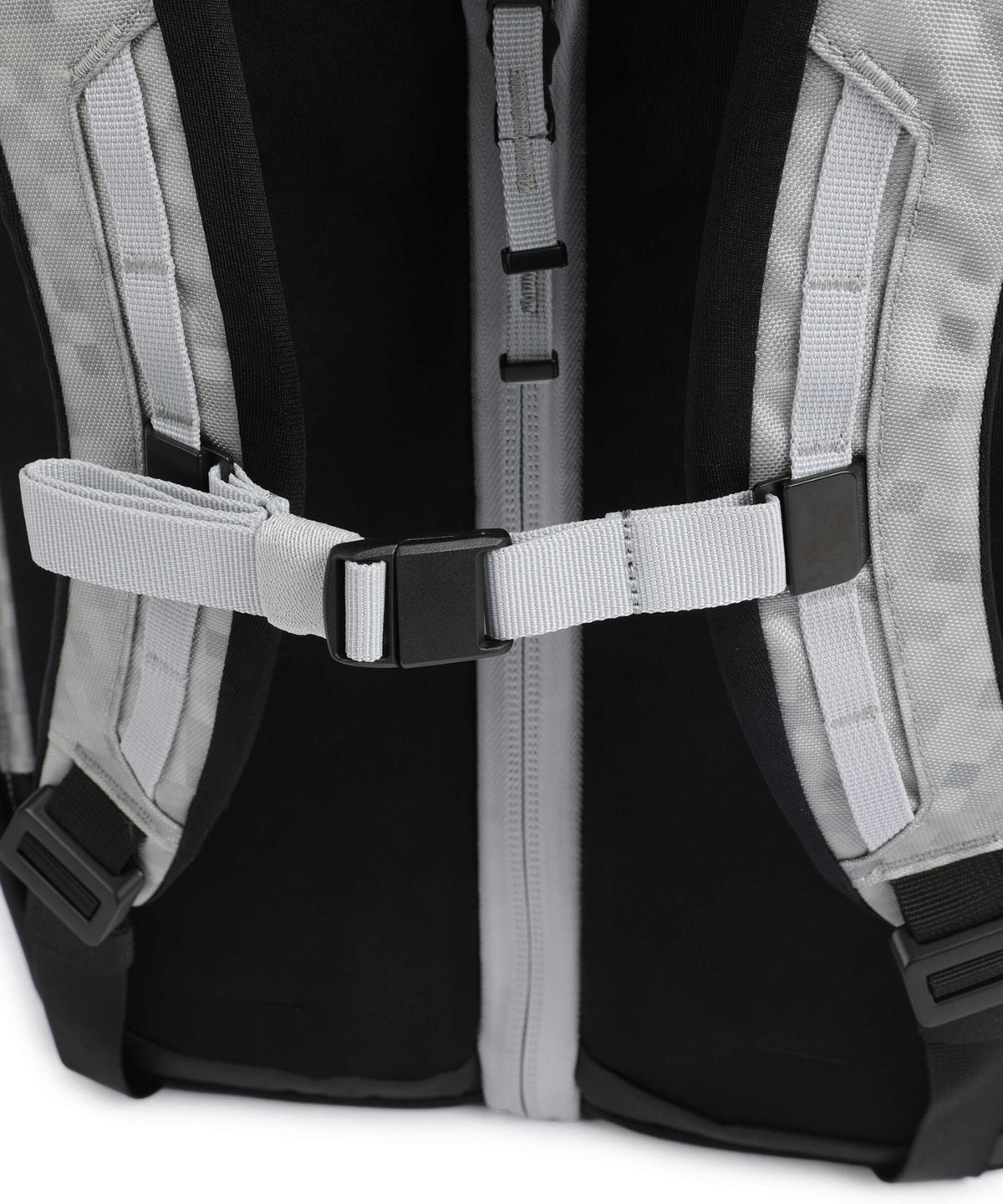 Db Roamer Pro 50 Travel backpack white noise