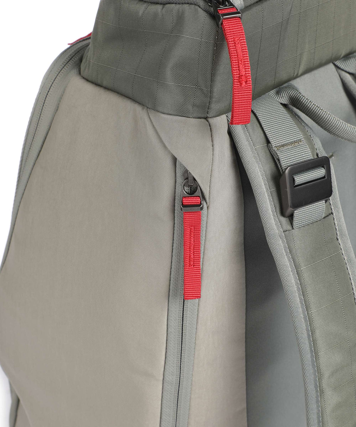 Db Hugger 30 Backpack basil green