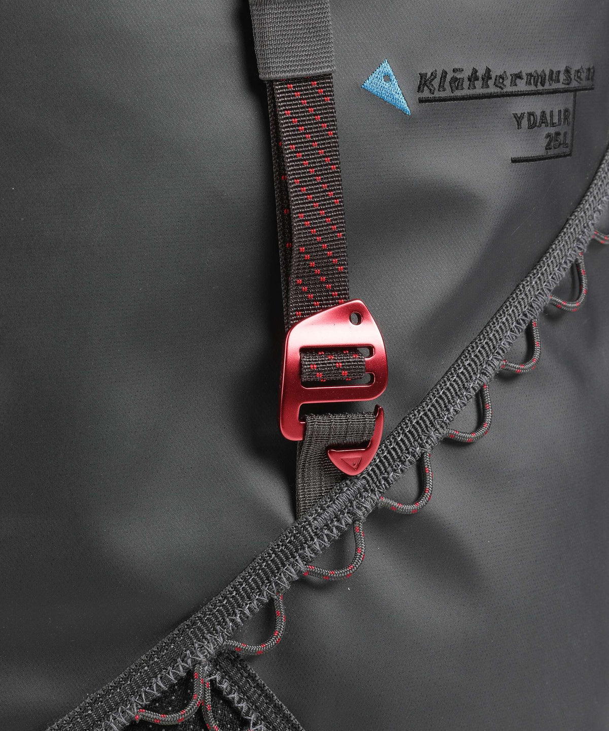 Klättermusen Ydalir 25 Travel backpack raven
