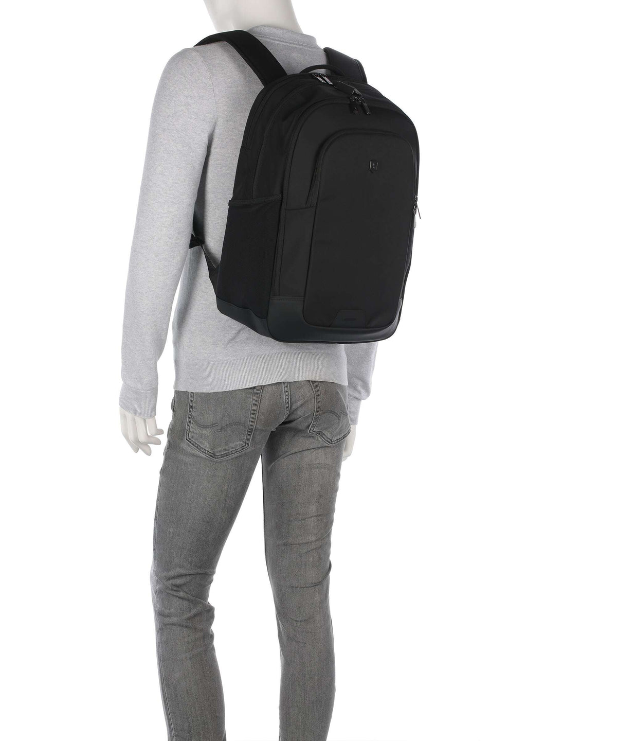 Victorinox Altmont Modern Deluxe Backpack black